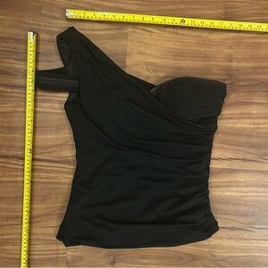 Kardashians Bebe Black Strappy One-Shoulder Top